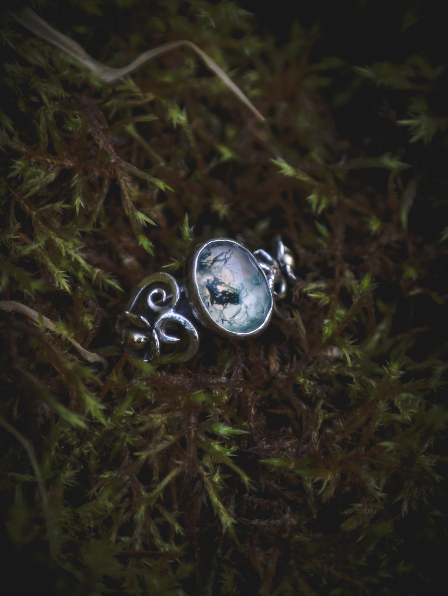 Moss Agate hearts and flowers ring - UK size N - US size 6 3/4