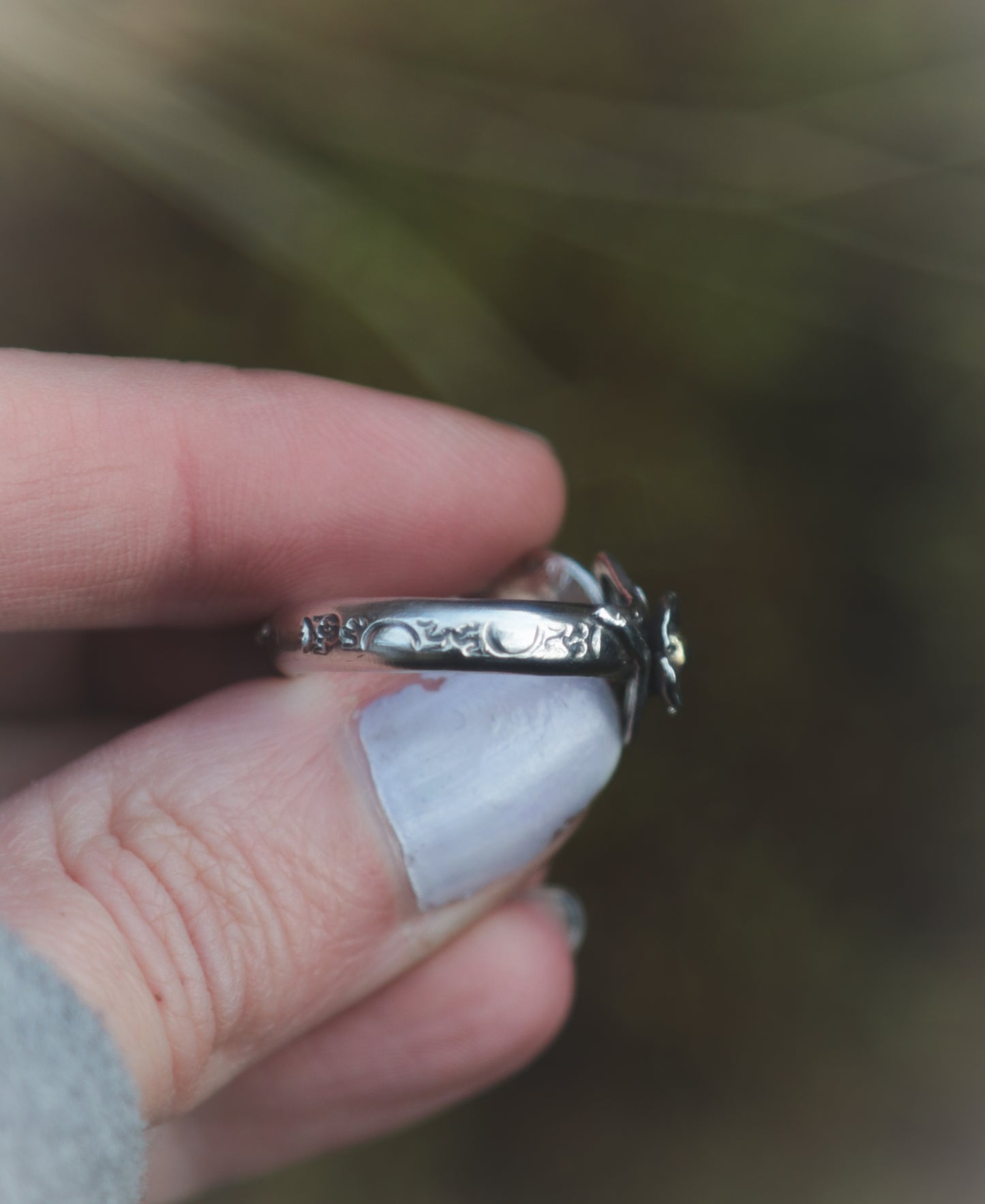 Moss Agate hearts and flowers ring - UK size N - US size 6 3/4