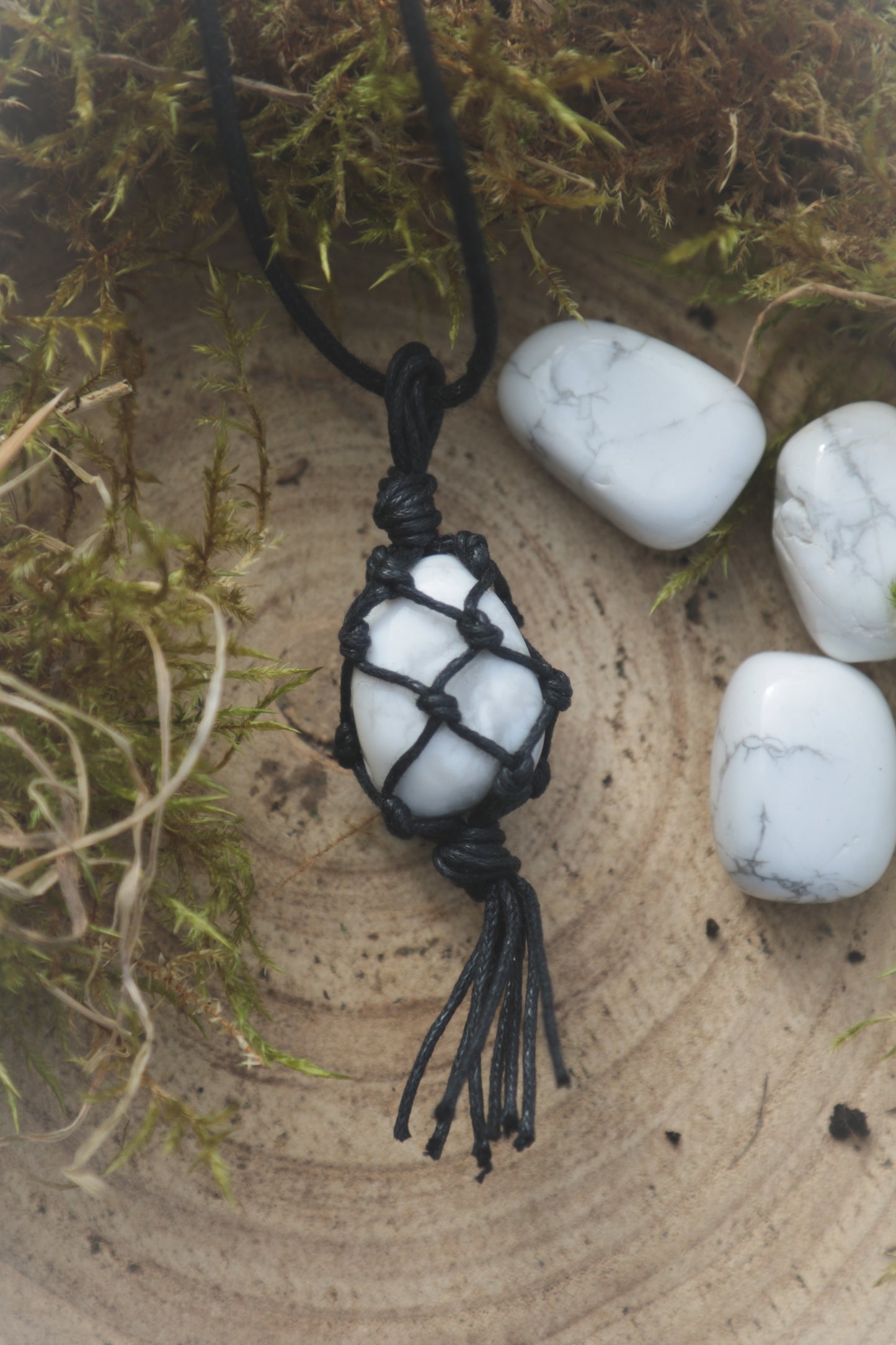 White howlite necklace
