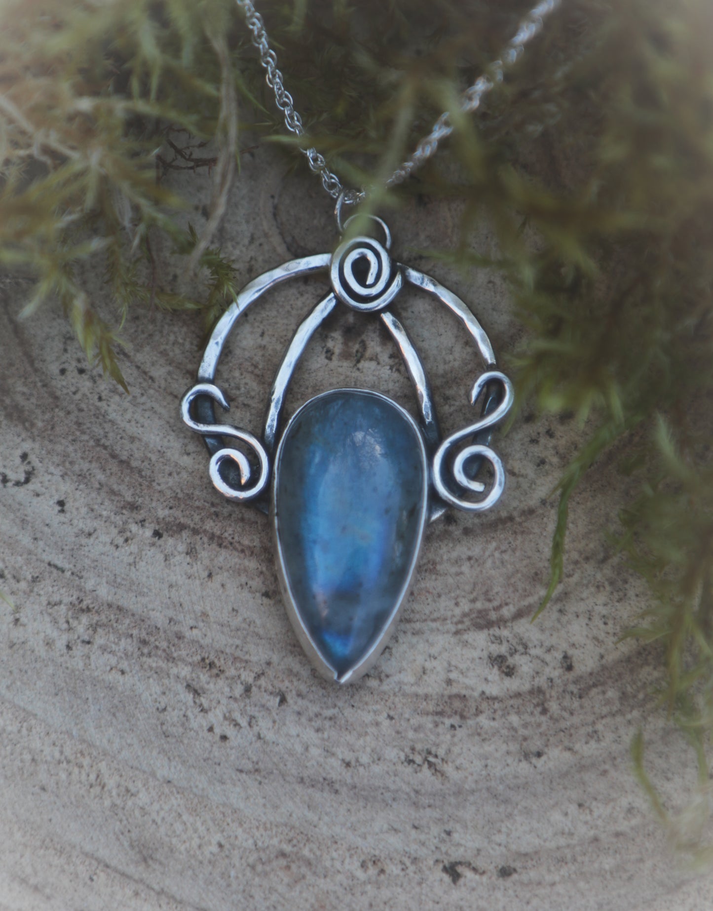 Labradorite celtic style necklace