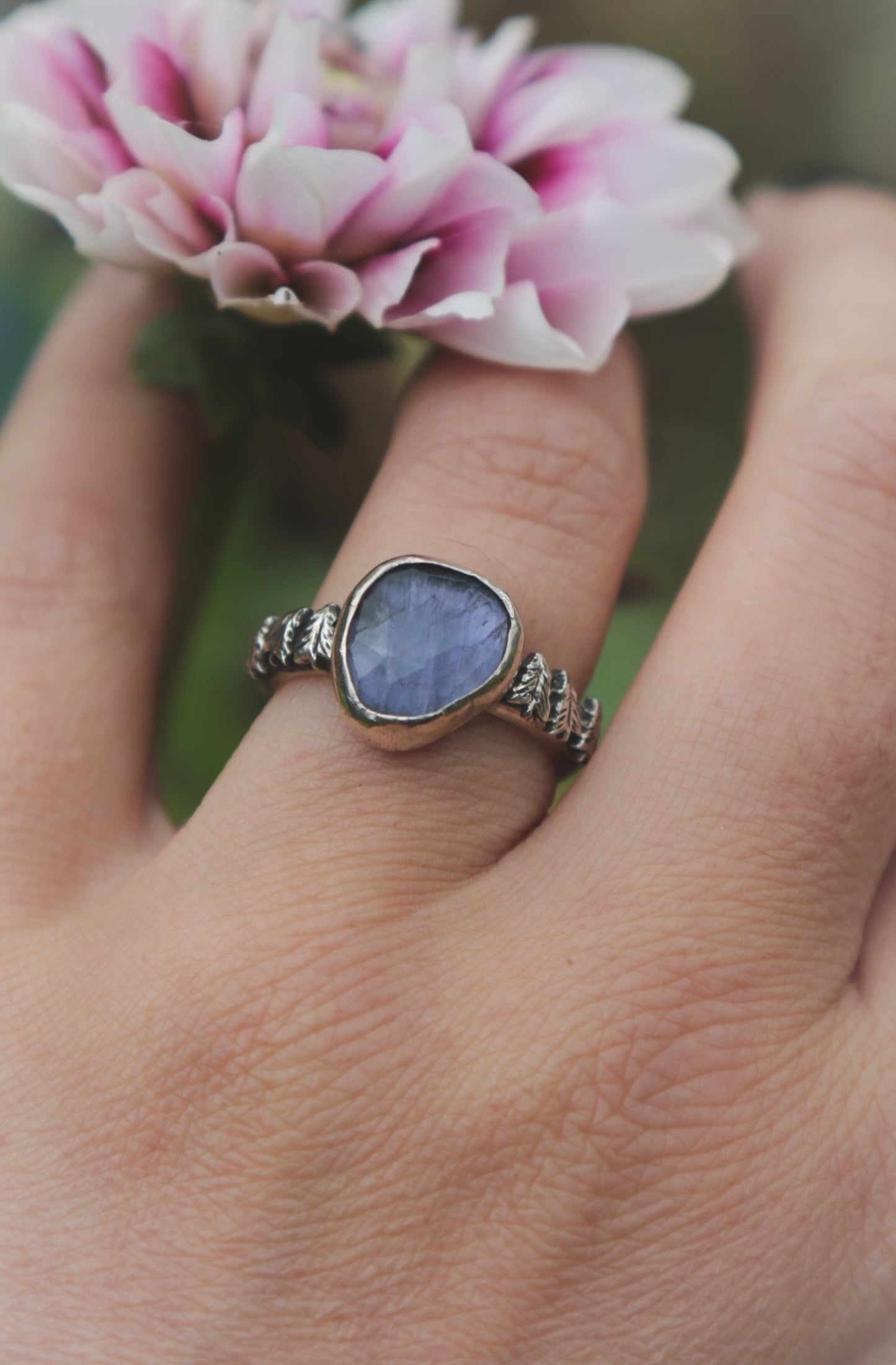 Iolite tree ring. UK size N 1/2 -US 7