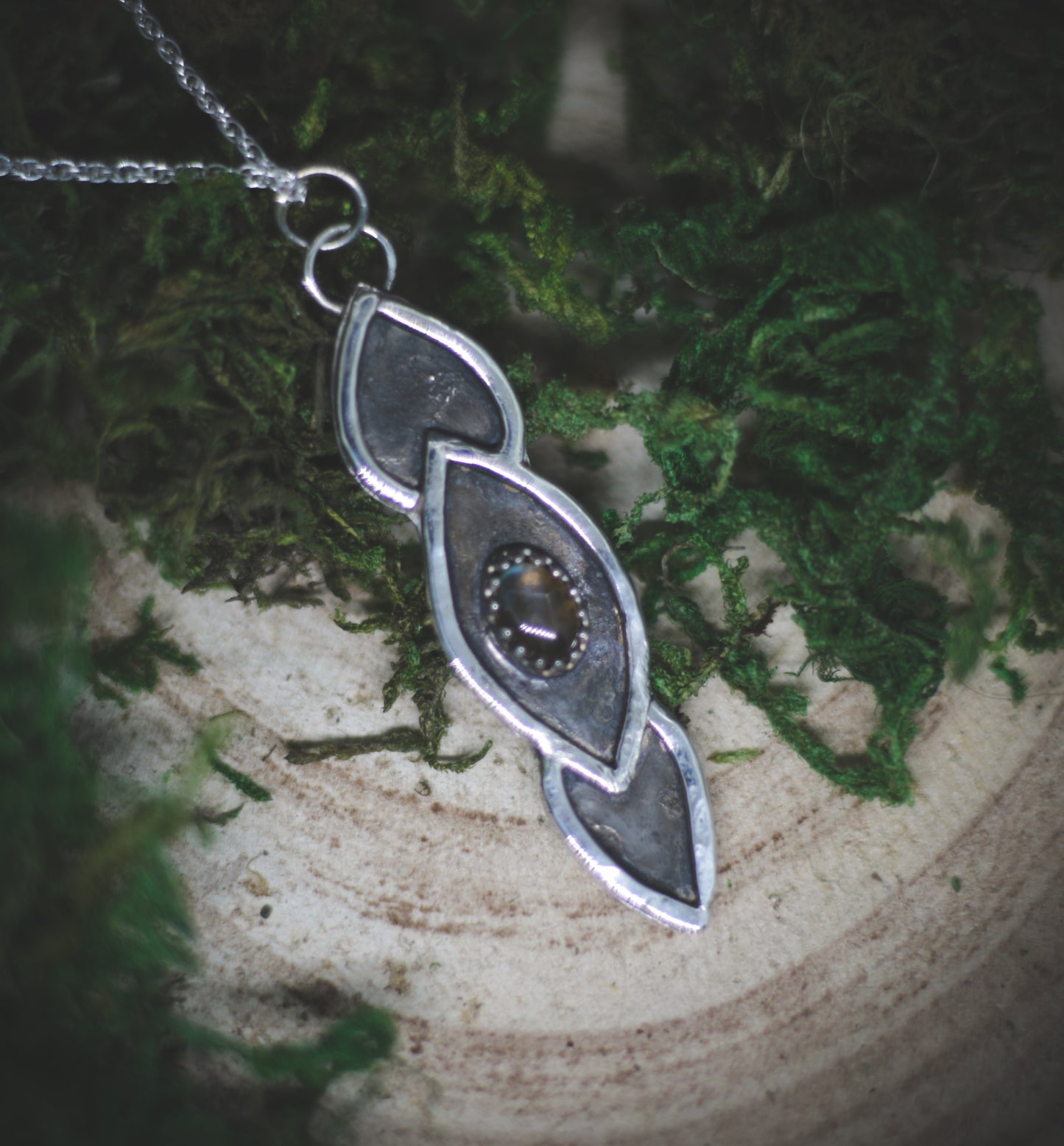 Elven necklace with Labradorite