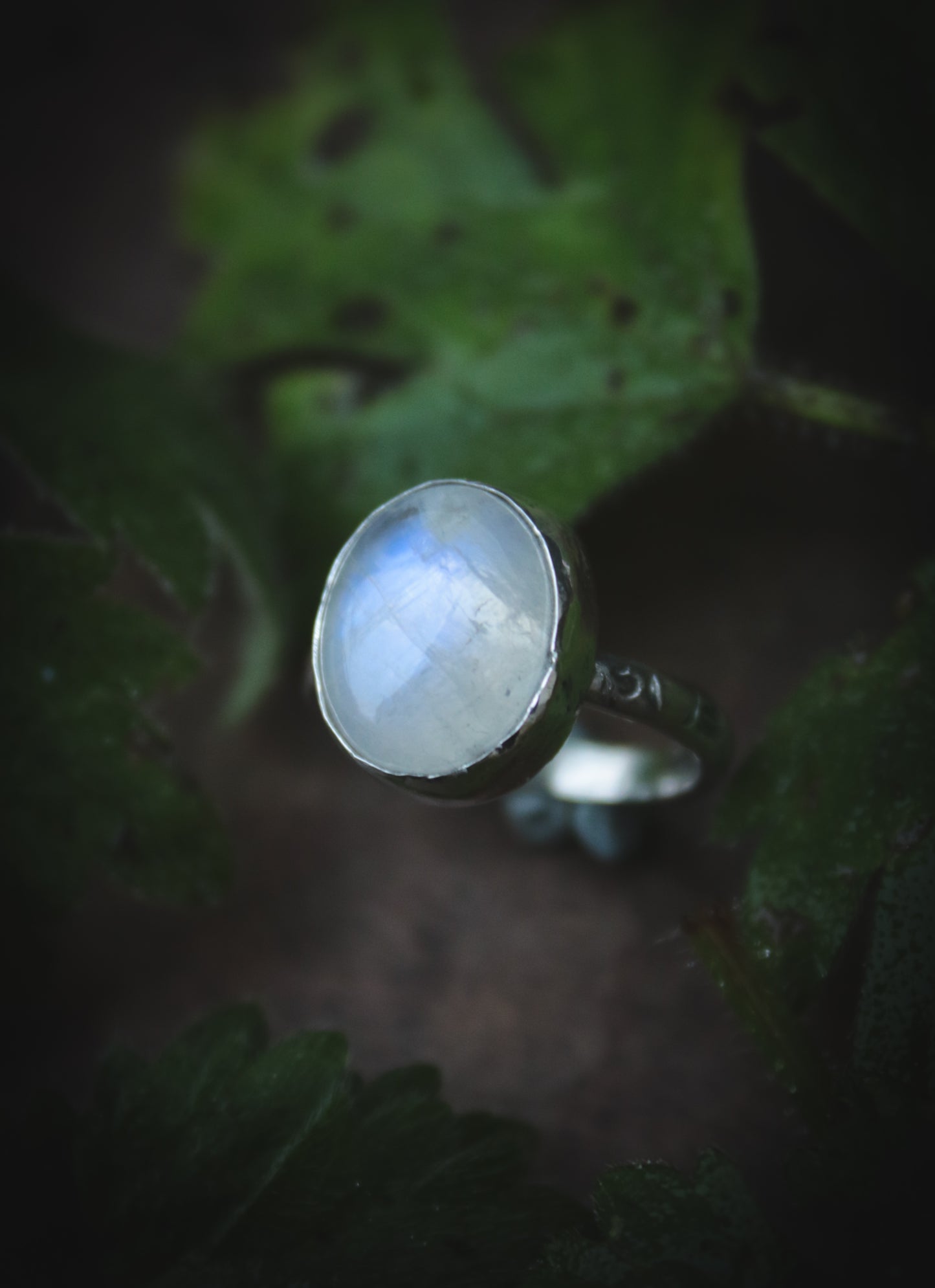 Moonstone ring - UK size J 1/2, US size 5