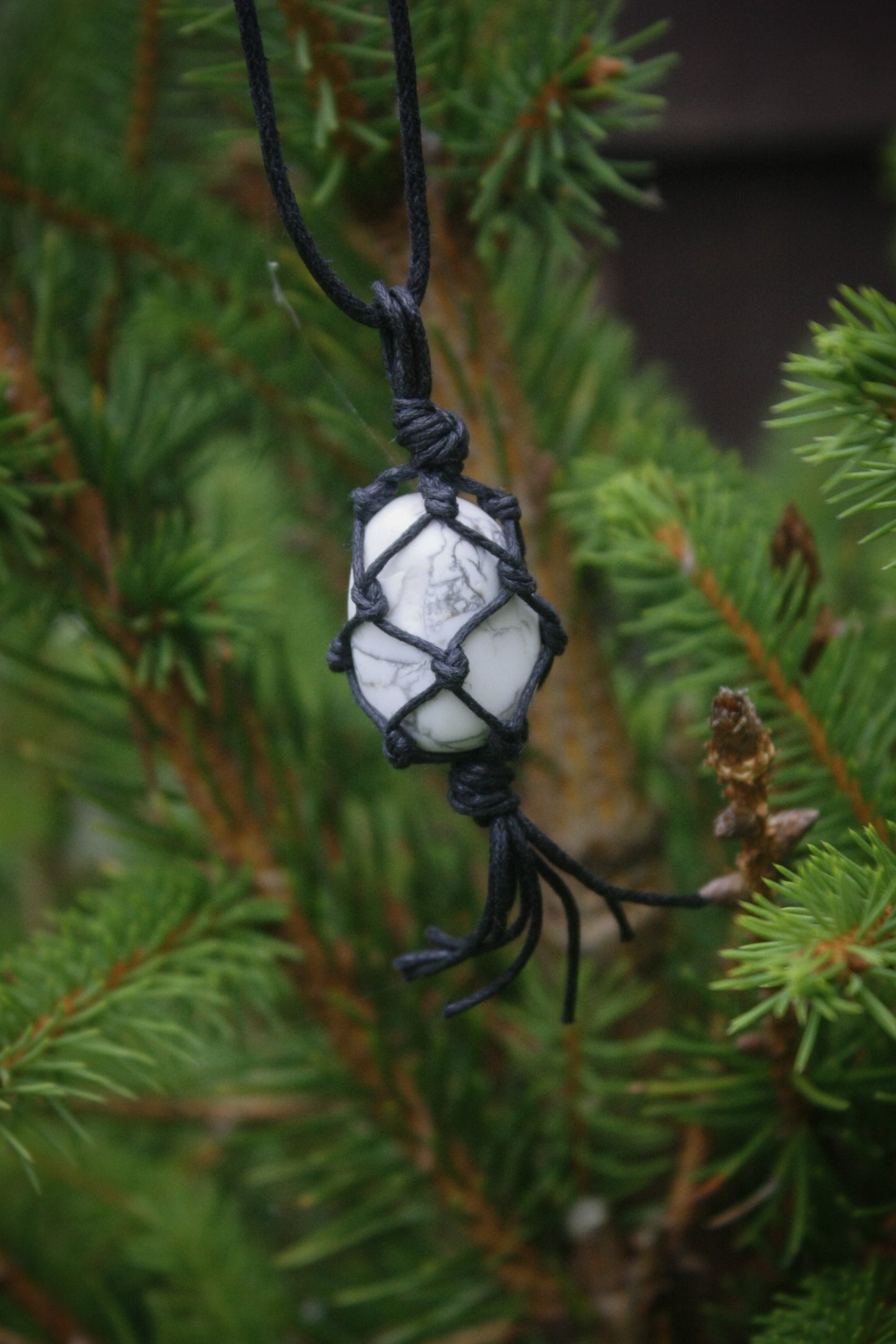 White howlite necklace