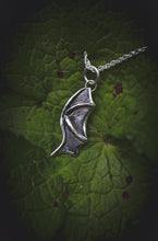 Load image into Gallery viewer, Silver Dragon wing necklace
