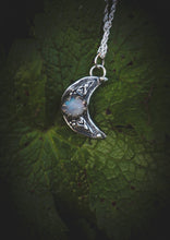 Load image into Gallery viewer, Moonstone moon necklace
