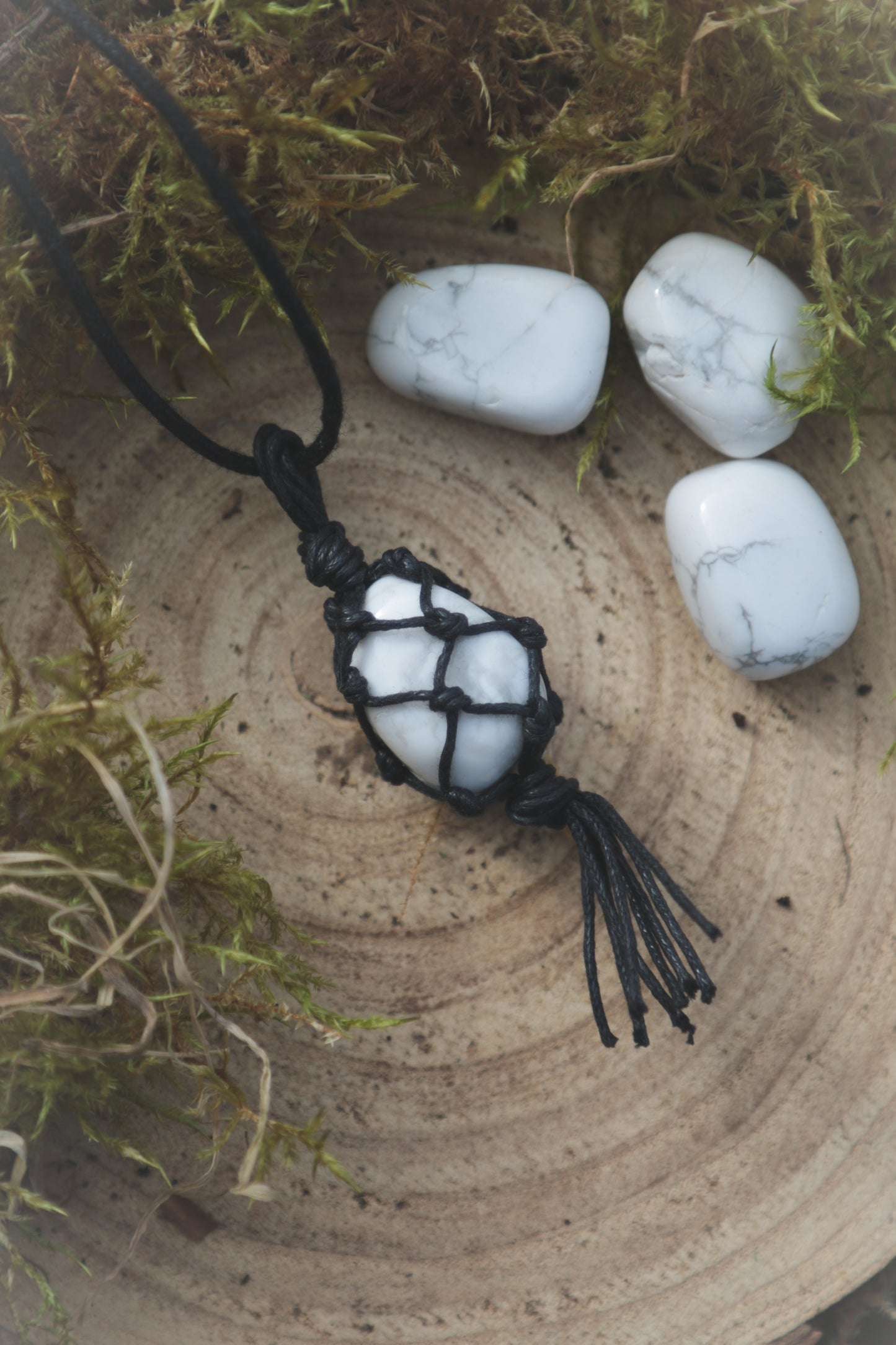 White howlite necklace