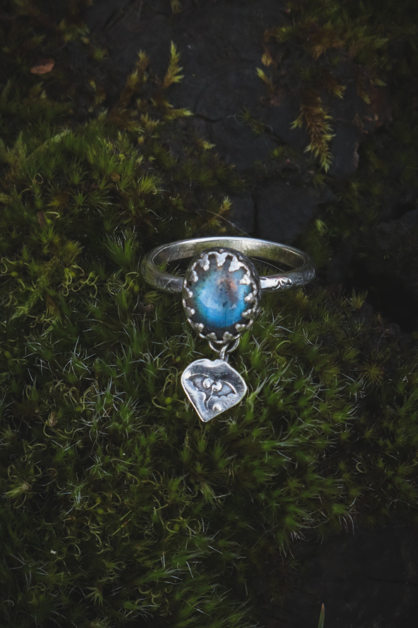 Labradorite Dragon ring. UK size O. US size 7 1/4