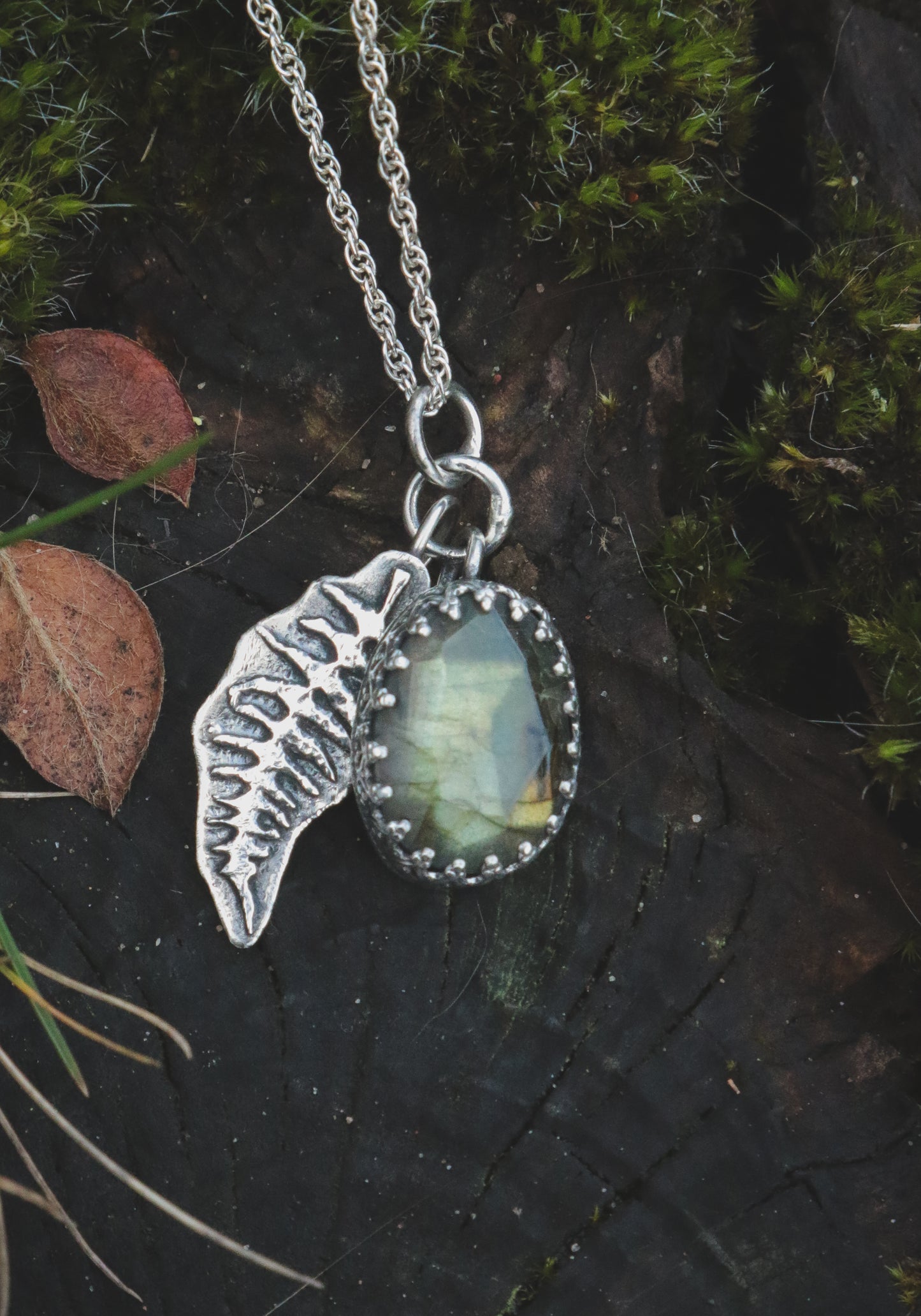 Labradorite necklace with Fern