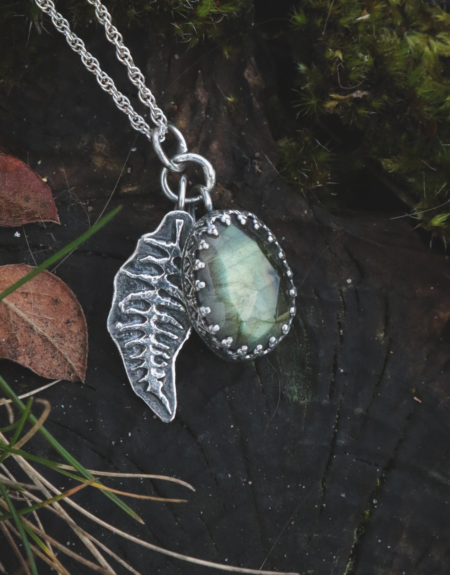Labradorite necklace with Fern
