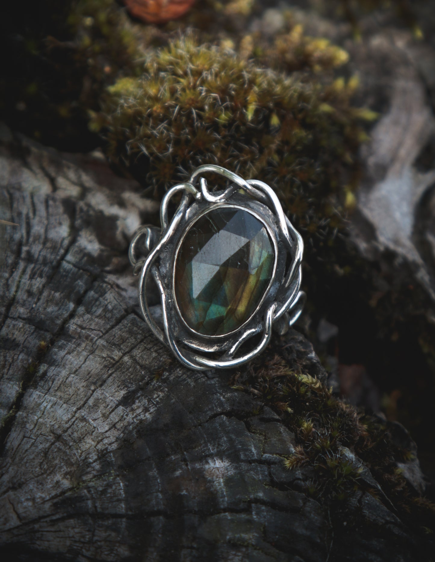 Whimsical Labradorite ring.  UK size P   -US 7 3/4