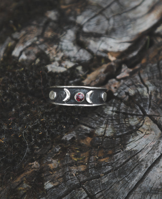 Triple Moon ring with Garnet. UK size P 1/2  -US 8