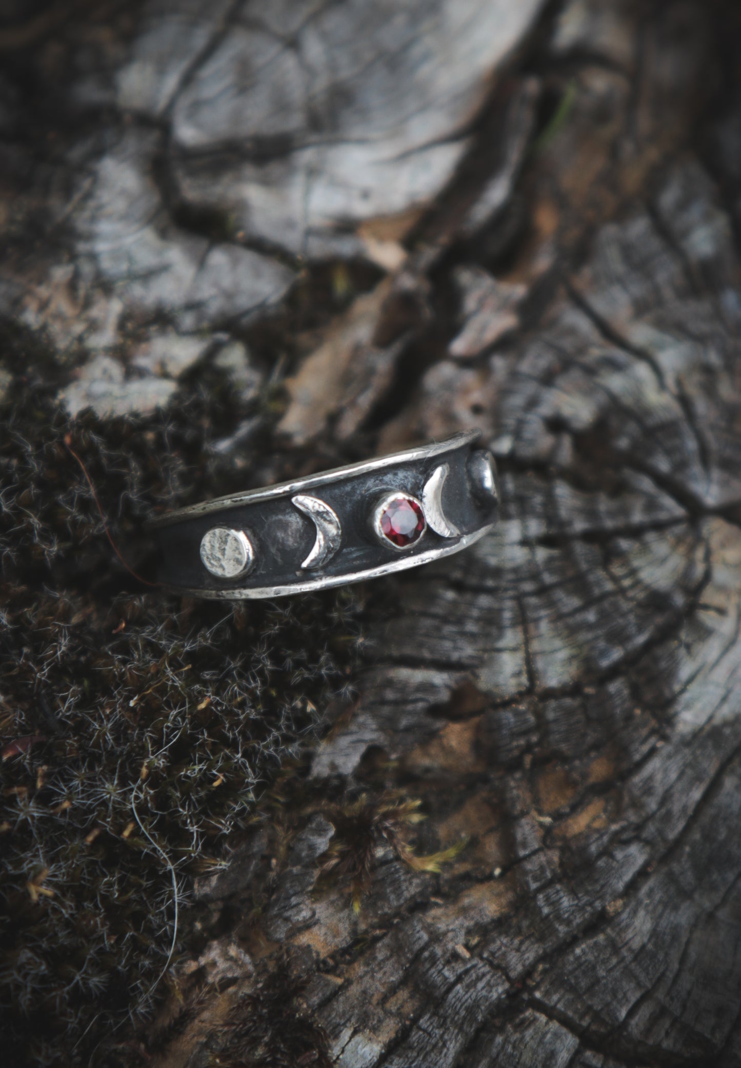 Triple Moon ring with Garnet. UK size P 1/2  -US 8