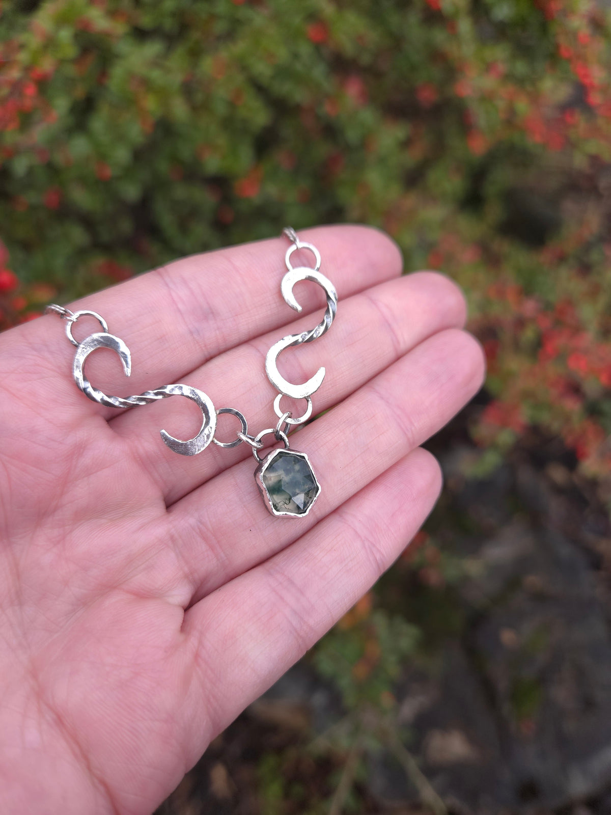 Silver necklace with Moss Agate.
