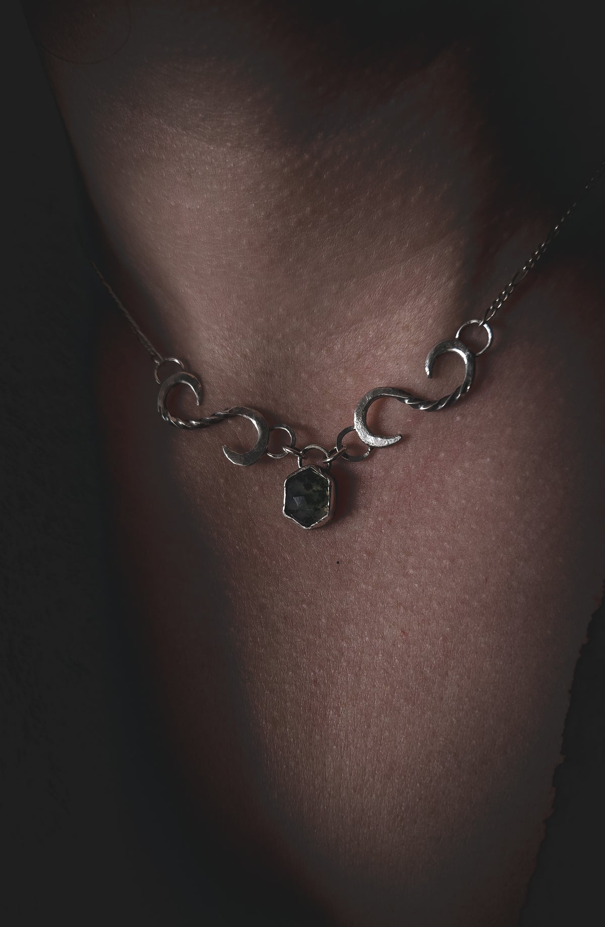 Silver necklace with Moss Agate.