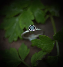 Load image into Gallery viewer, Black cubic zirconia ring - Various sizes
