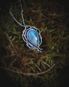 Elven necklace with Labradorite