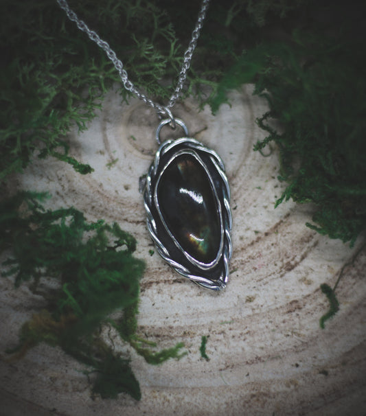 Celtic style necklace with Labradorite