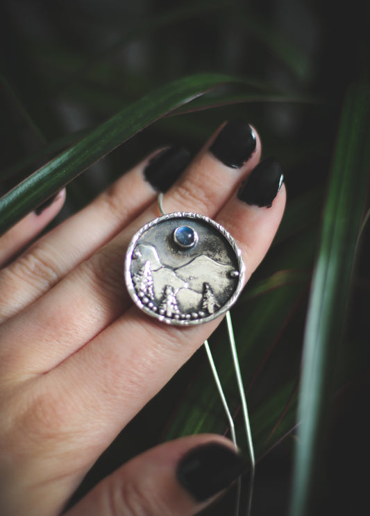 Mountain necklace with Moonstone