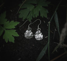 Load image into Gallery viewer, Silver leaf earrings
