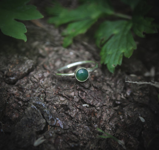 Skinny ring with Green Agate