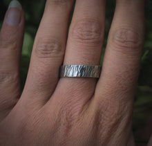 Load image into Gallery viewer, Bark texture ring - Various sizes + made to order
