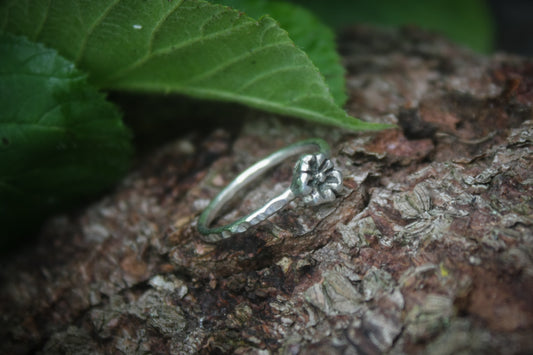 Flower stacking ring