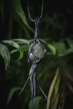 Load image into Gallery viewer, Labradorite crystal necklace
